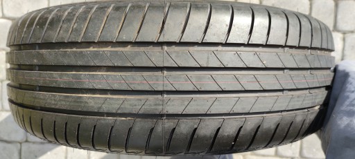 Bridgestone Turanza T005 215 / 60R17 96 H