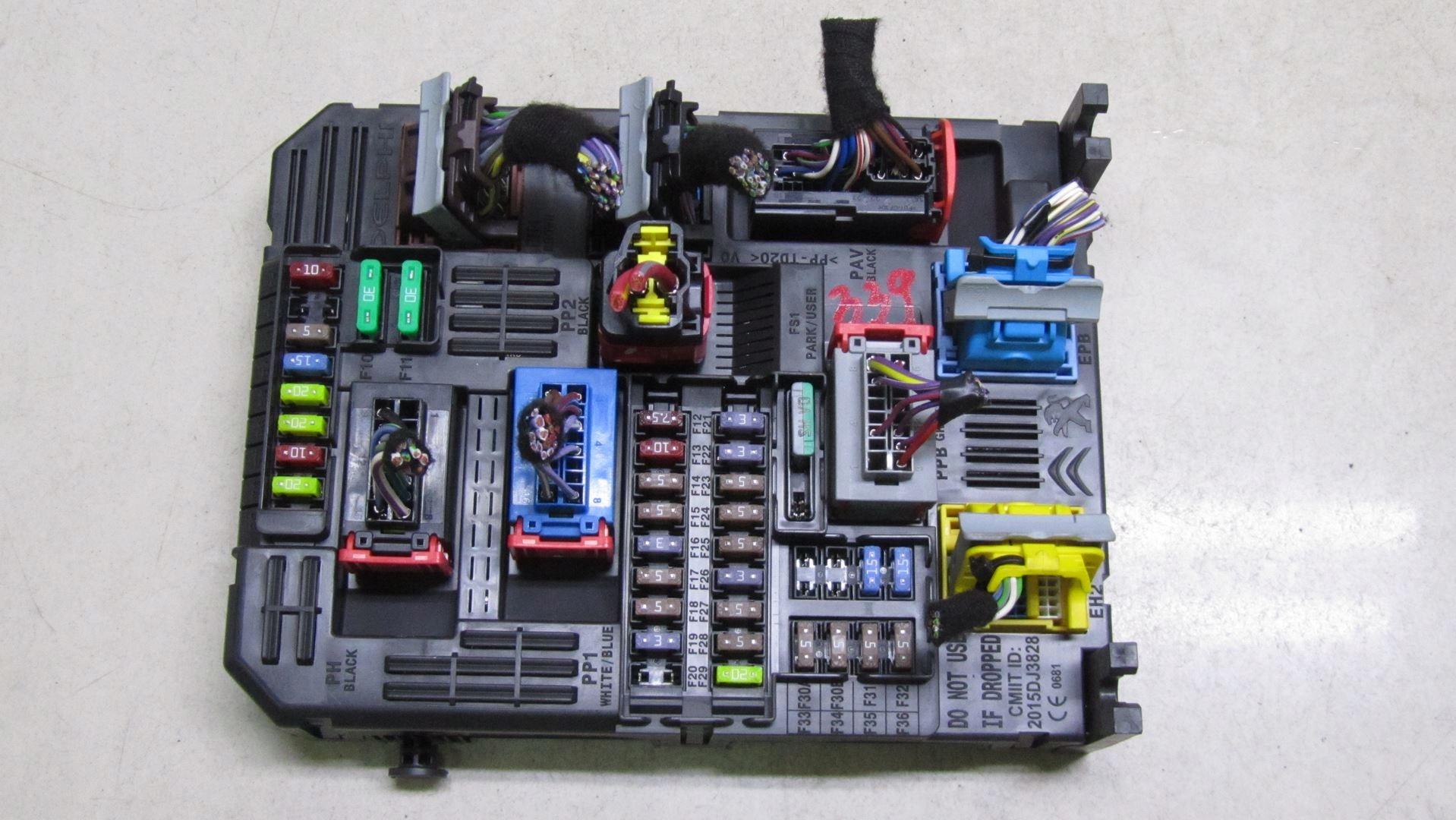 043/339 - C3 AIRCROSS 1.2 модуль коробки BSI 9819851280 17-