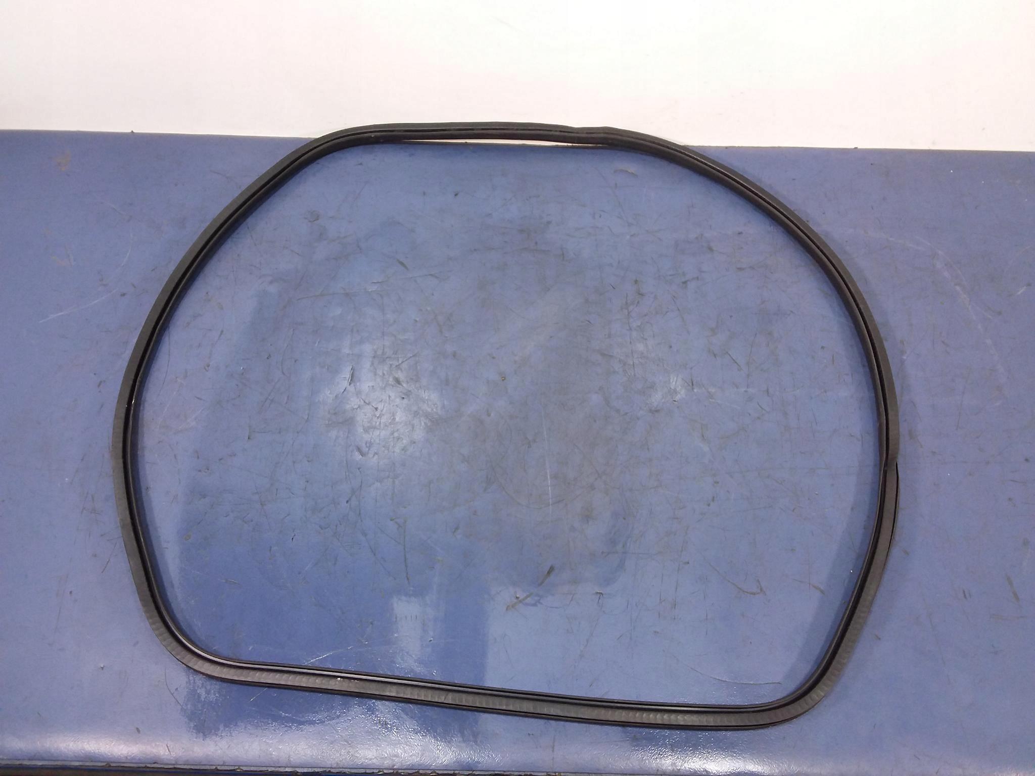 9677276780 - C4 GRAND PICASSO II уплотнение двери левый задний