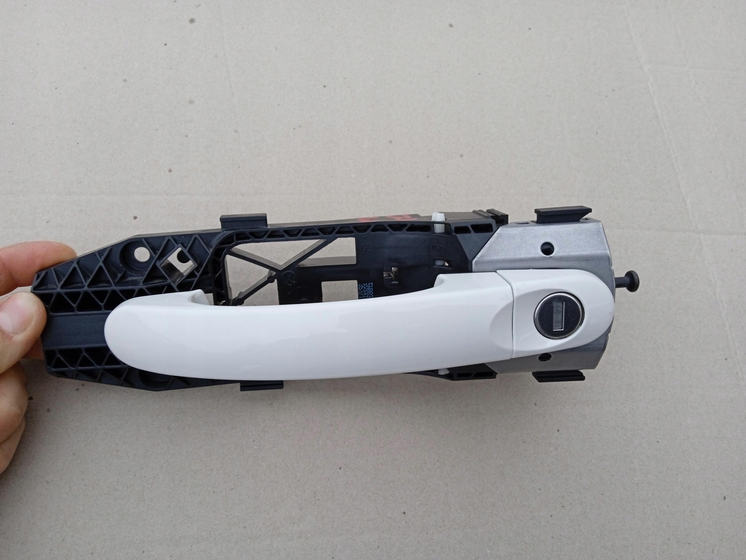 CADDY IV 2K0 2K5 LB9A НАРУЖНАЯ ДВЕРНАЯ РУЧКА ЛЕВАЯ ПЕРЕДНЯЯ