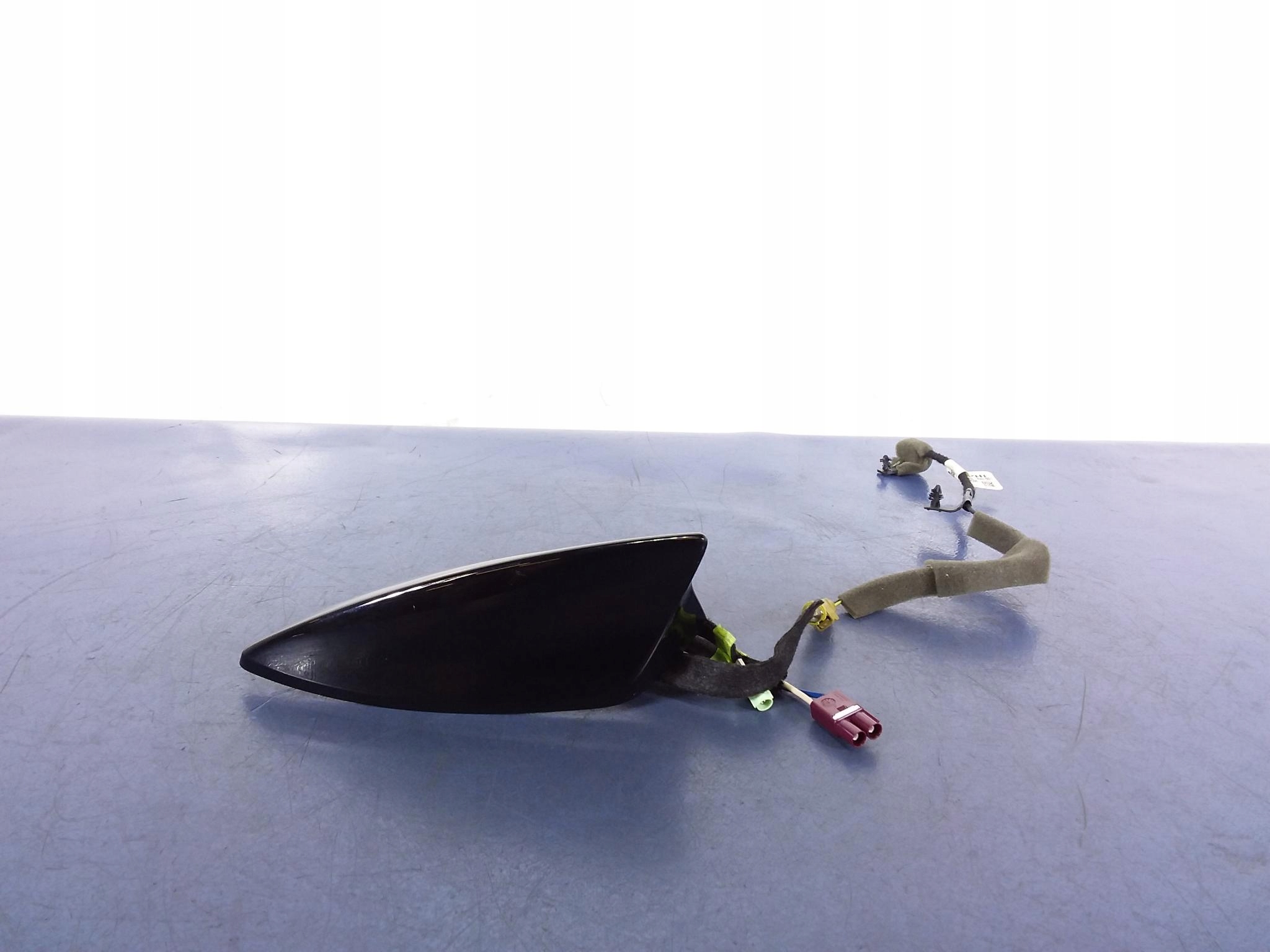 CADILLAC CTS III АНТЕНА НА ДАХ АКУЛА 84078276