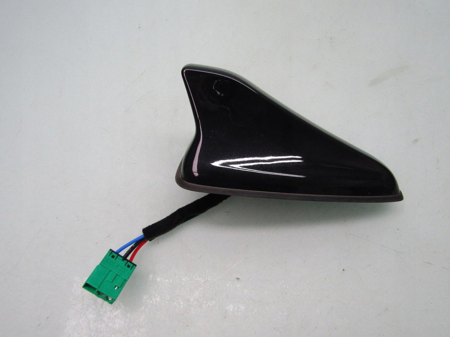 96210-J77001K - CEED III 21R КОМБІНОВАНА АНТЕНА НА ДАХУ АКУЛА БАЗА