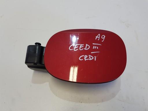 Ceed III HB 5D Fuel filler flap A9