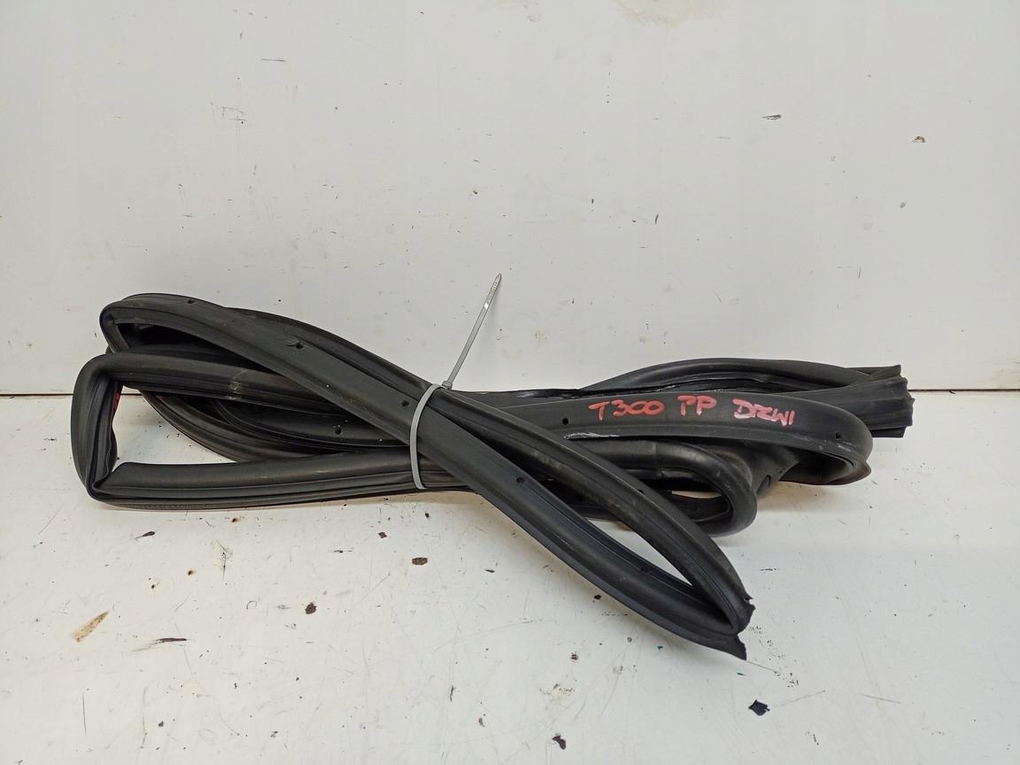 CHEVROLET AVEO T300 прокладка дверей ліва передня