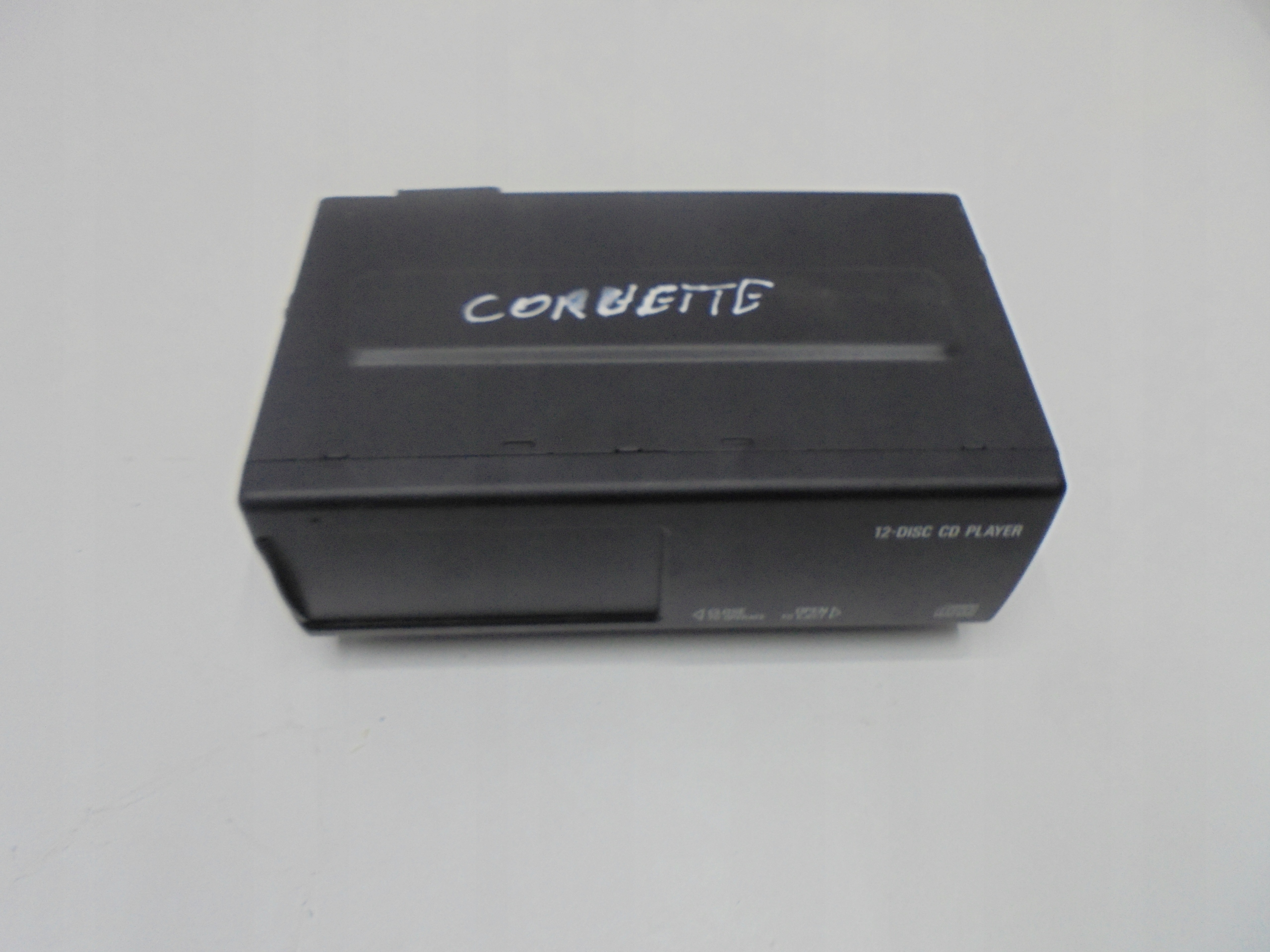 25685332 - CHEVROLET CORVETTE C5 CD-чейнджер 97-04r