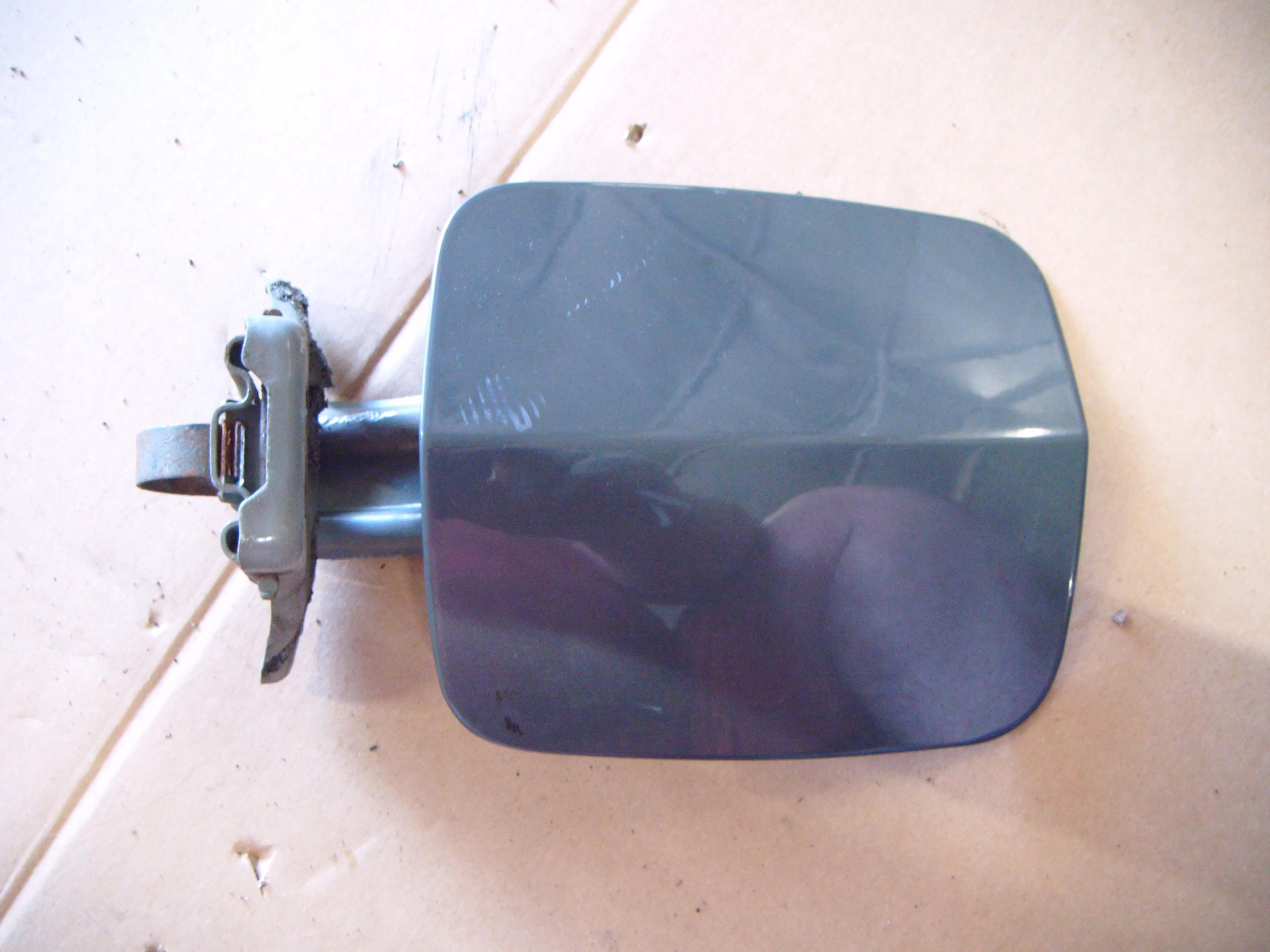 КРЫШКА ТОПЛИВНОГО БАКА CHEVROLET HHR