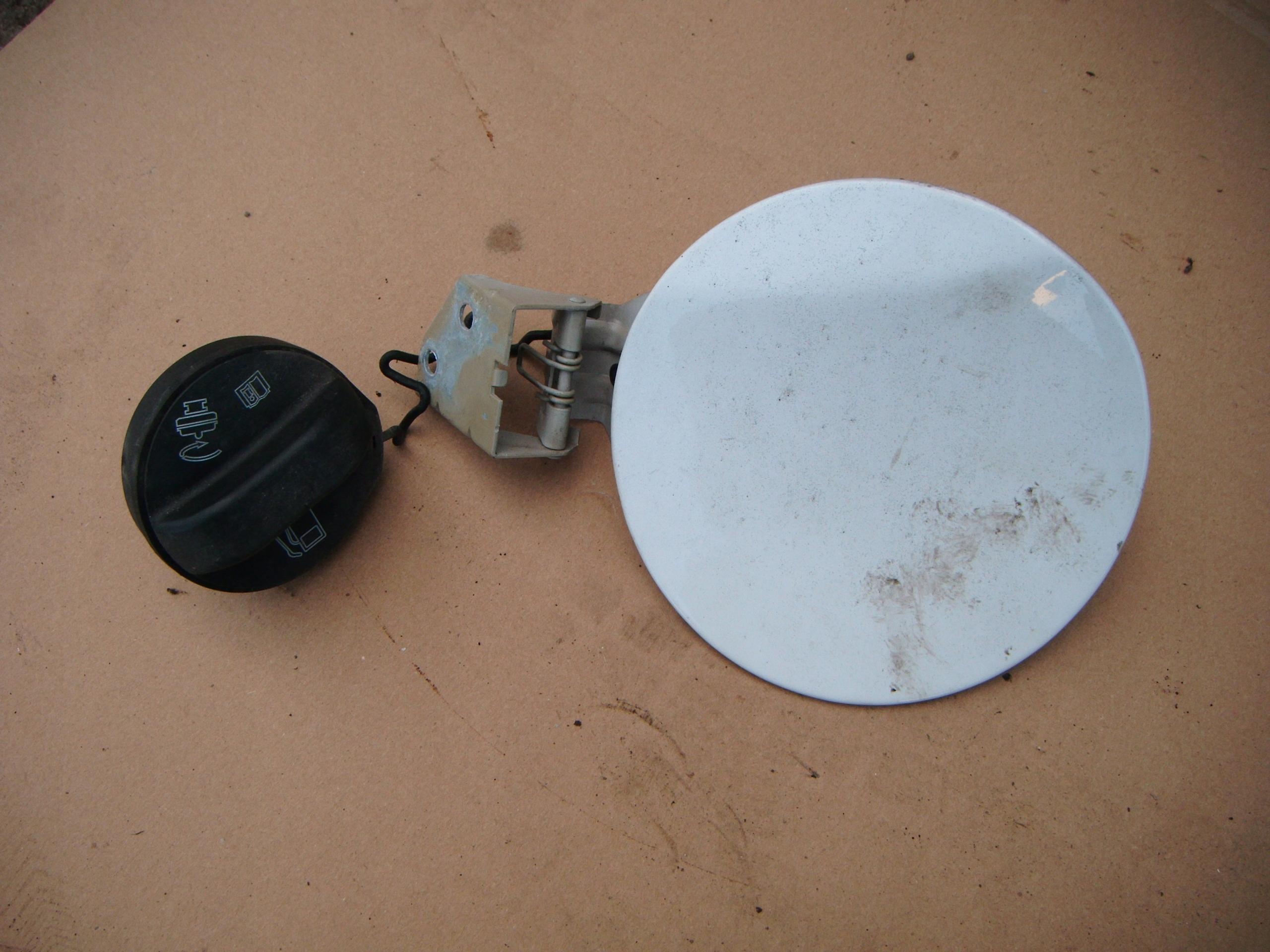 CHEVROLET SPARK III 09-15 КРЫШКА ТОПЛИВНОГО БАКА