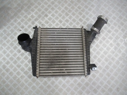 ІНТЕРКУЛЕР AUDI Q7 II 4M0145804AQ