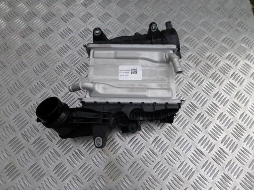 ІНТЕРКУЛЕР VOLVO XC90 XC60 II 8641466
