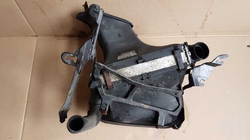 ІНТЕРКУЛЕР ПРАВИЙ PORSCHE 911 996 00-05