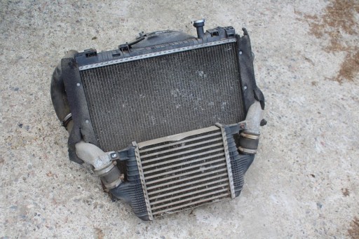 ВОДЯНОЙ ОХЛАДИТЕЛЬ ИНТЕРКУЛЕР NISSAN CABSTAR 2.5Dci