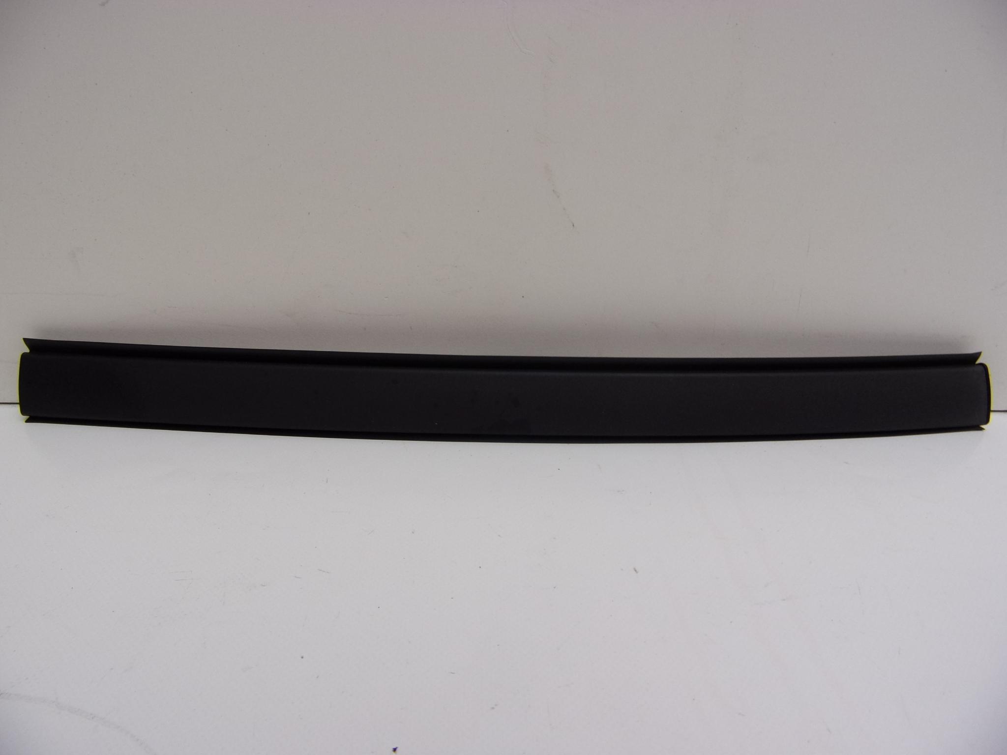 68228503AB - CHRYSLER PACIFICA 16-НАКЛАДКА НА ДАХ ЛІВА