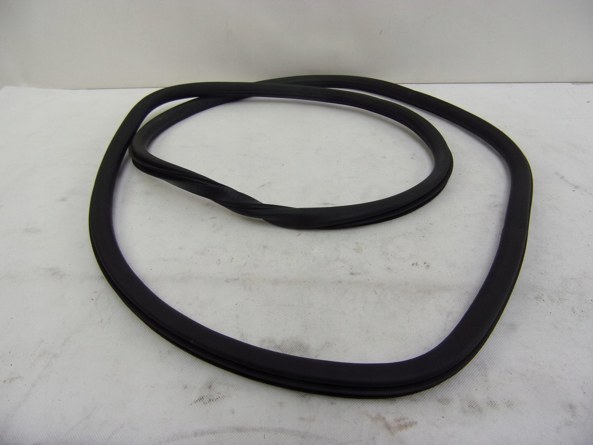 CHRYSLER PACIFICA 16-УЩІЛЬНЕННЯ ДВЕРЕЙ ПЕРЕДНЄ ЛІВЕ