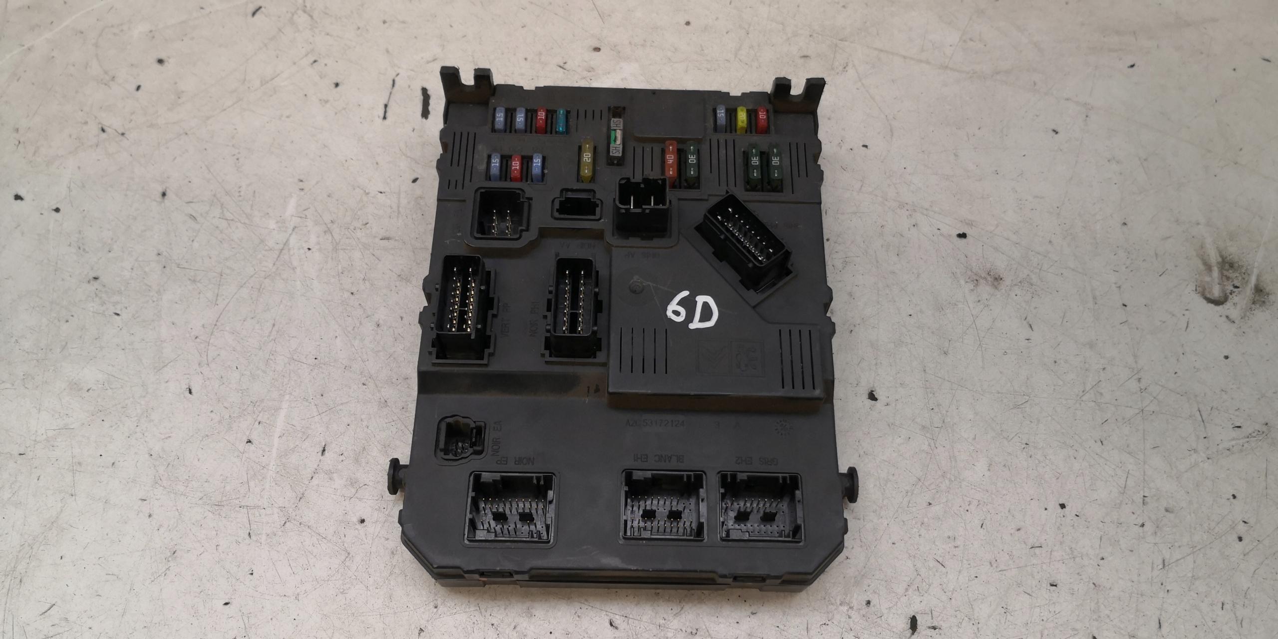 9657999880 B0100 - CITROEN BERLINGO И 1 BSI БЛОК ПРЕДОХРАНИТЕЛЕЙ