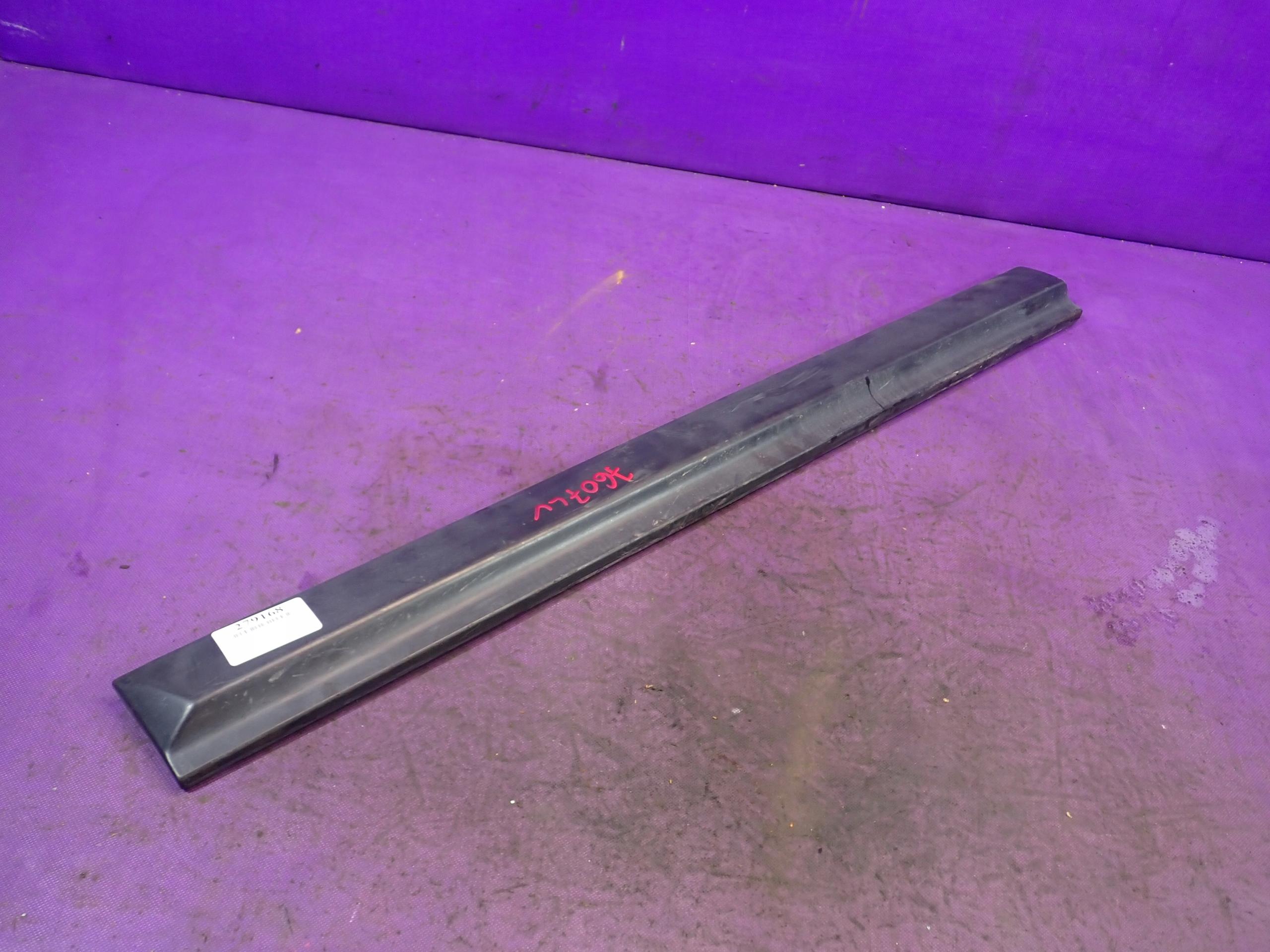 CITROEN C4 04-HB 5D молдинг двери левый передний левый