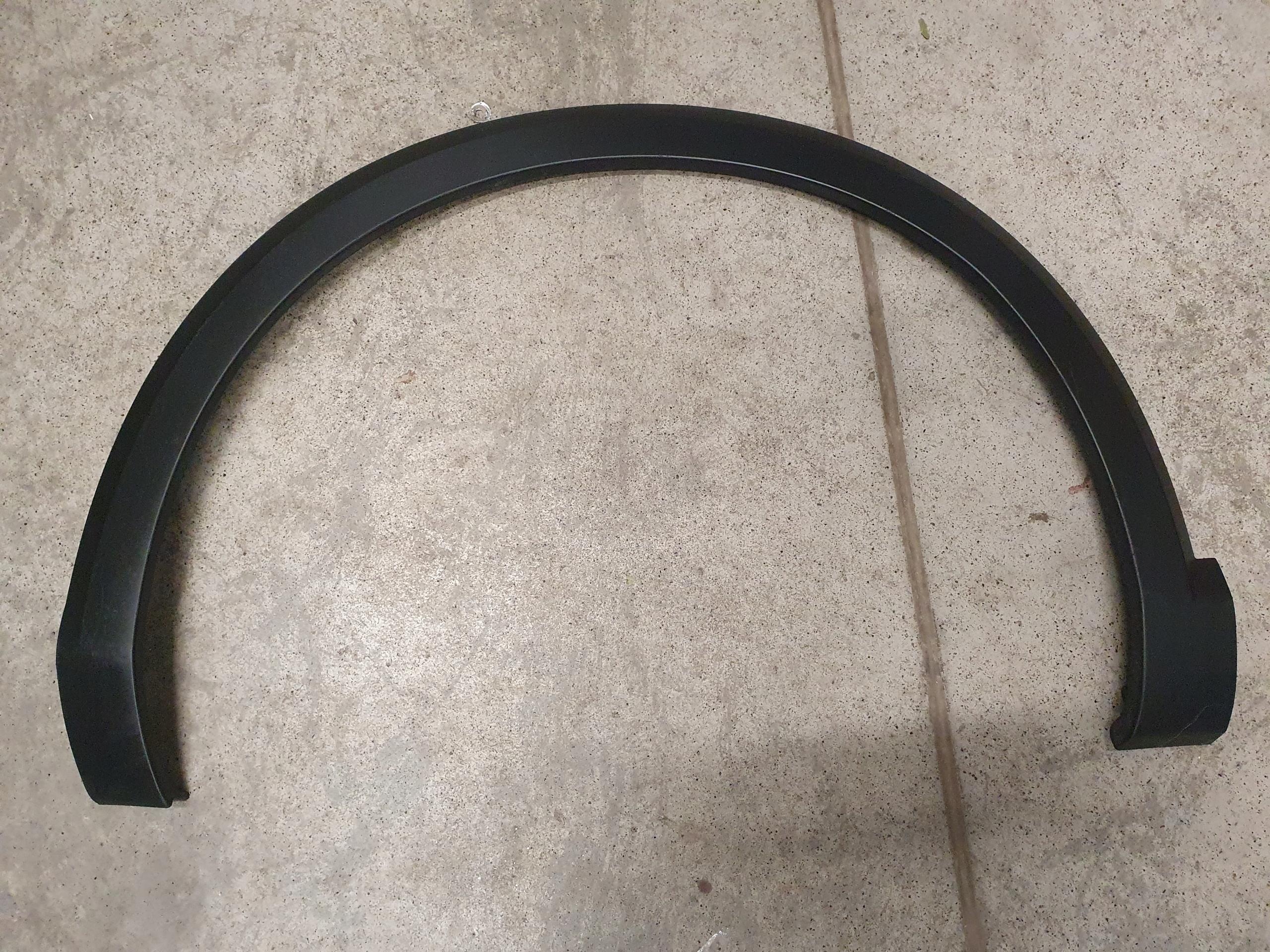 9832959080 - CITROEN C4 III 20-накладка на крыло передняя левая