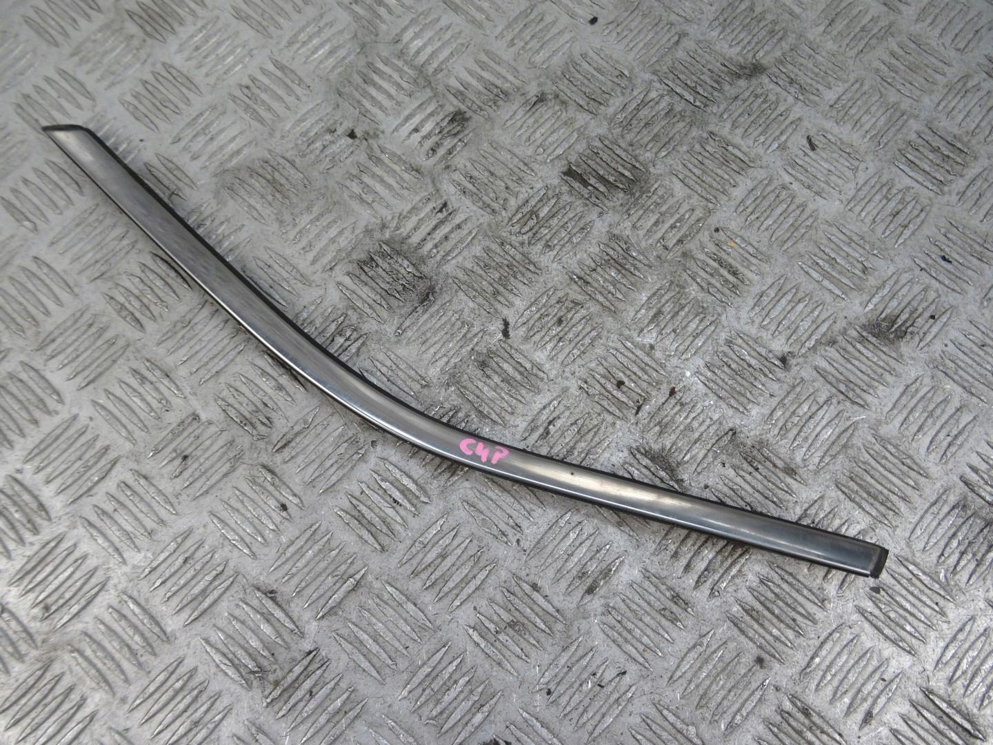 CITROEN C4 Picasso накладка на крило ліва хром