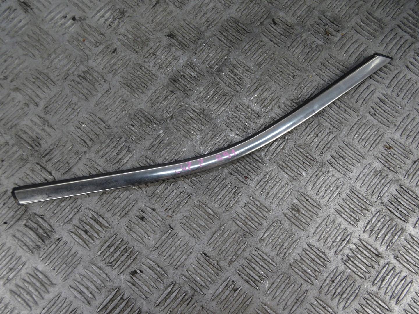 CITROEN C4 PICASSO накладка на крыло правая хром