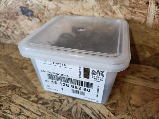 Q696 - КОМПЛЕКТ КРЕПЛЕНИЯ КРЫЛА CITROEN C4 1612688280