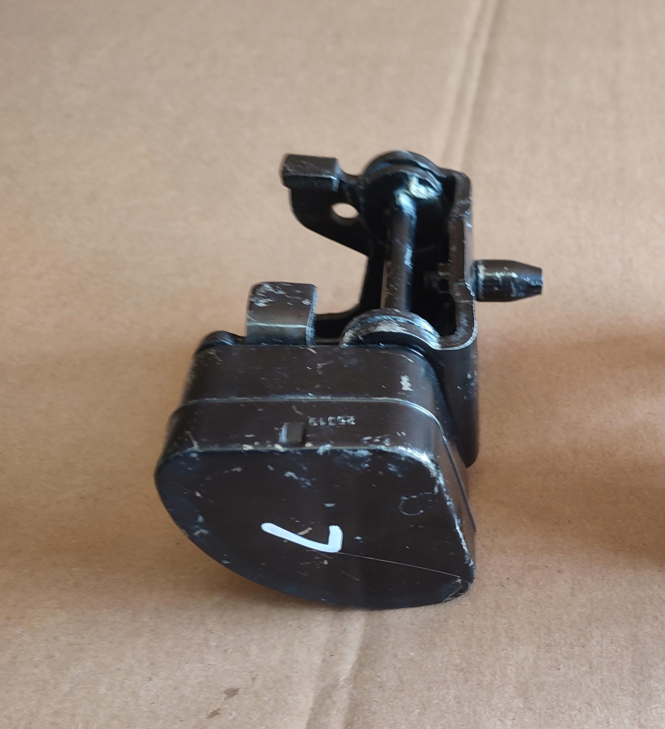 CITROEN C5 III передний левый ограничитель KTVD