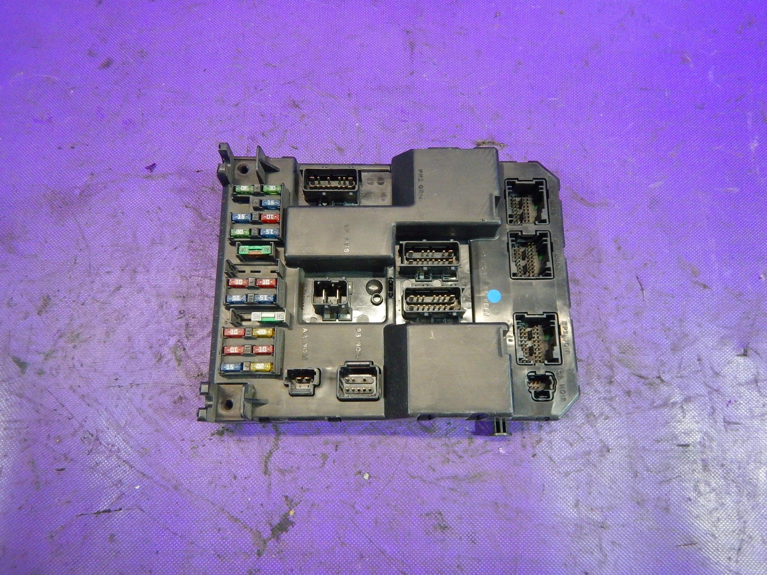 CITROEN C5 блок предохранителей 9651197380