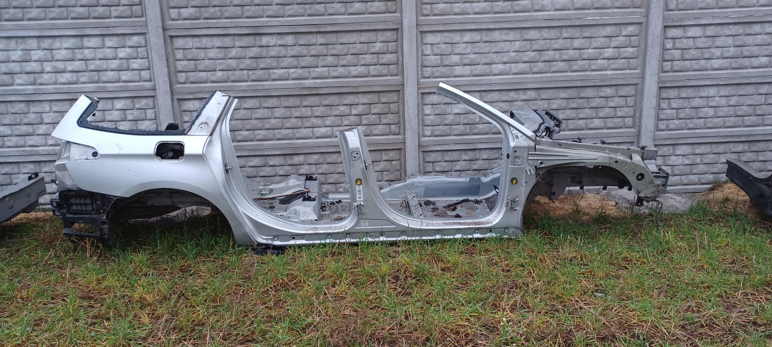 1 - CITROEN C5 X7 3 III универсал правый четверть EZRC