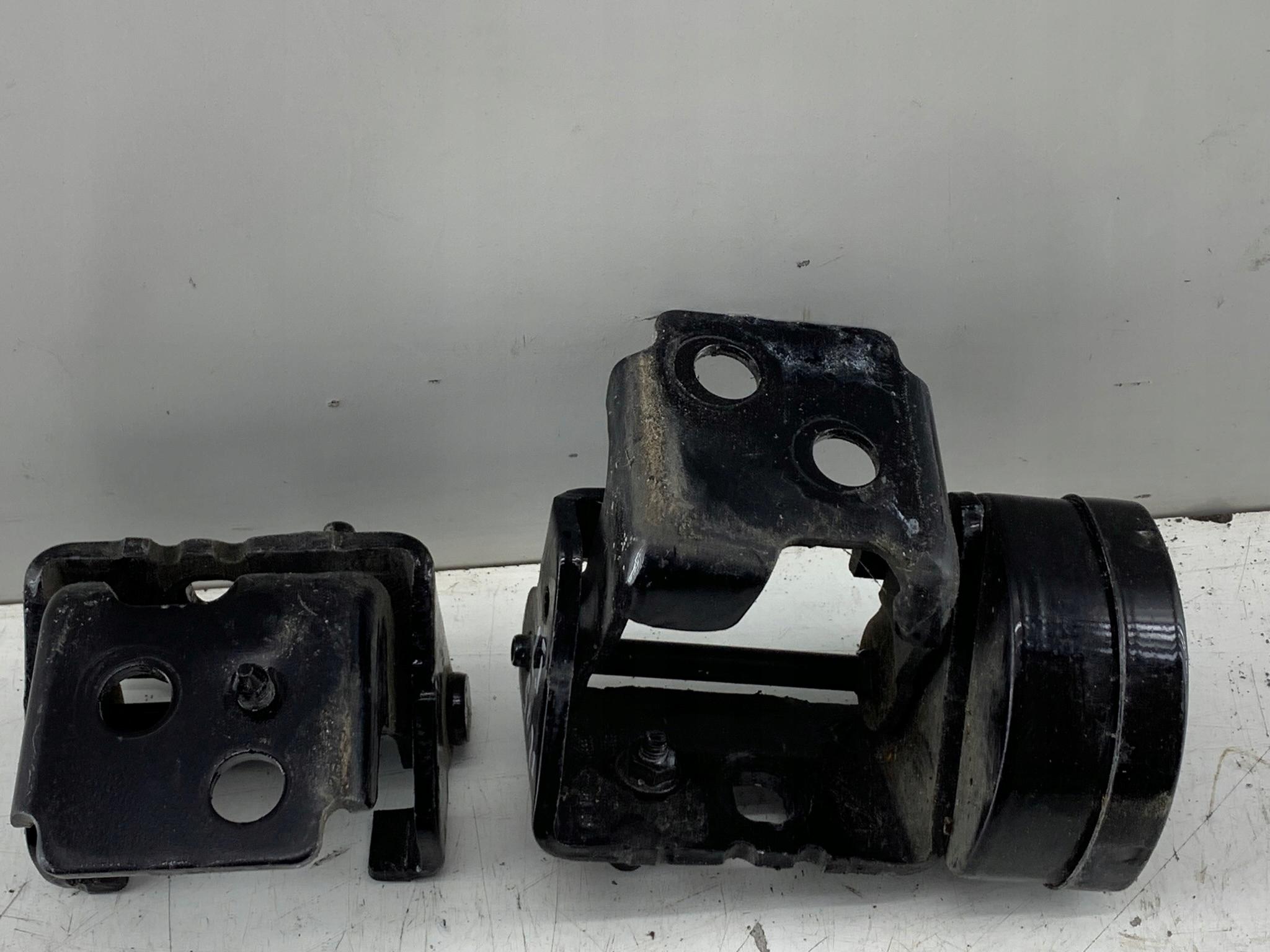 CITROEN C5 X7 III петля петлі правий задній KTVD