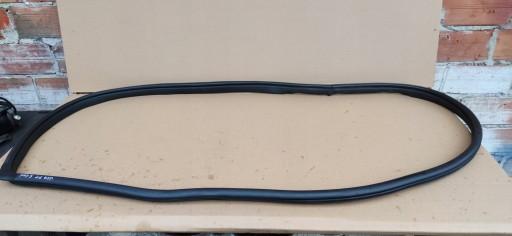 CIVIC VIII UFO 2.2 уплотнитель двери правый задний