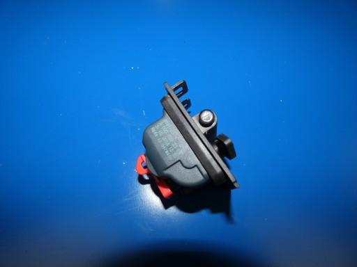 A0008202303 - CLA W117 W205 топливный привод замок флип