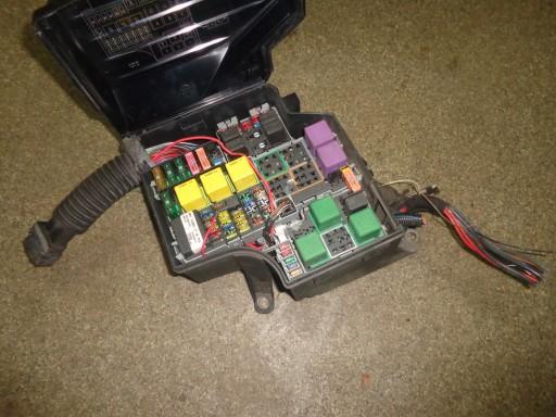 КОМБИНИРОВАННЫЙ БЛОК ПРЕДОХРАНИТЕЛЕЙ CORSA C 1,6