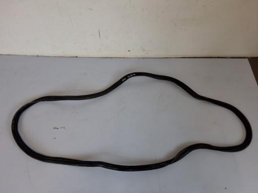 Corolla E21 хэтчбек прокладка крышки багажного отсека