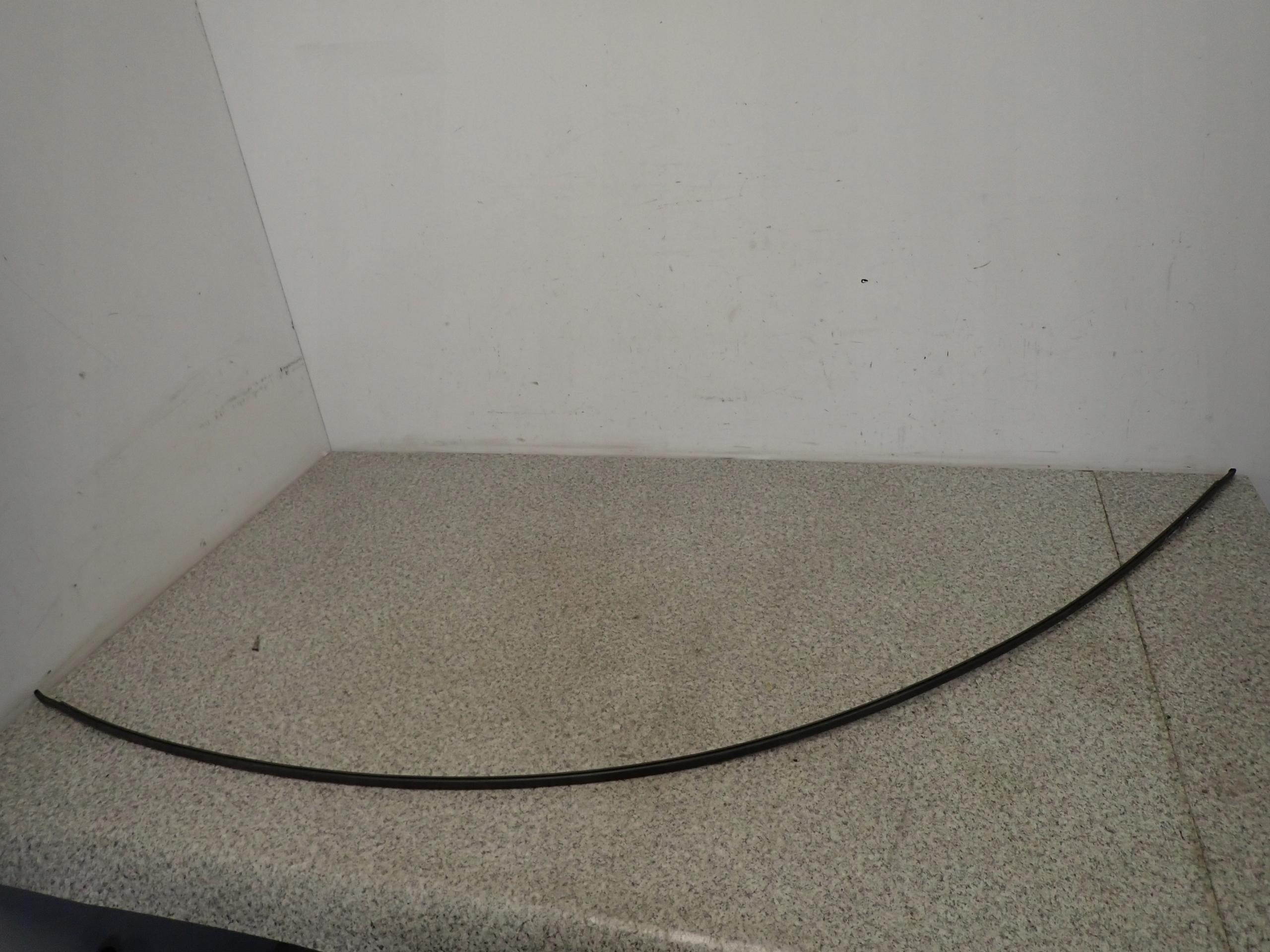 COROLLA VERSO 04-07 ОБШИВКА КРЫШИ ПРАВАЯ