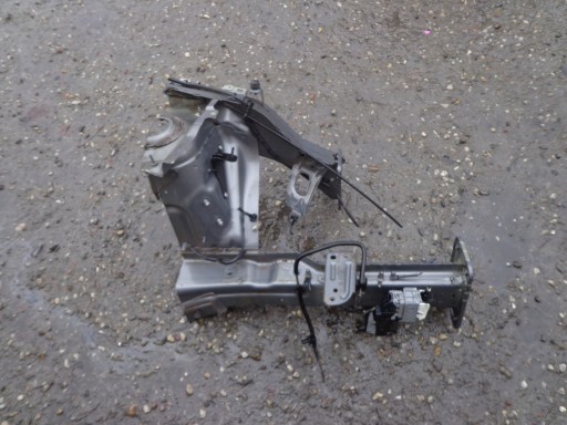 CORSA E 16R. лівий лонжерон фартух