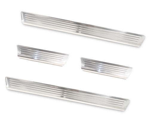 CUPRA BORN БОКОВАЯ РАМА ЗАКРЫВАЕТ СТАЛЬНЫЕ ПОРОГИ ПОЛОСКИ