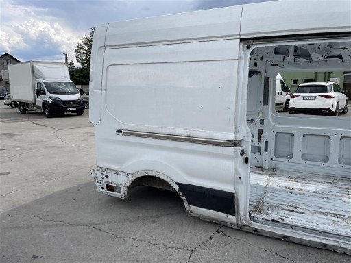 FORD  LIFT  MODEL: 2019-2023R.  PRODUKCJA: 2020R.  FORD TRANSIT MK8   2.0 TDCI ECOBLUE - ЧЕТВЕРТЬ КРЫЛА ПРАВАЯ L3H3 FORD TRANSIT MK8 LIFT 19-23