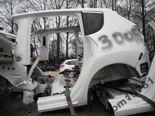 ЧЕТВЕРТИКА ДЛЯ PEUGEOT 3008 РАЗНЫЕ ЦВЕТА