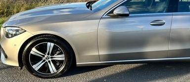 ЧЕТВЕРТЬ ПЕРЕДНЯ ЛІВА MERCEDES W206 СЕДАН 303