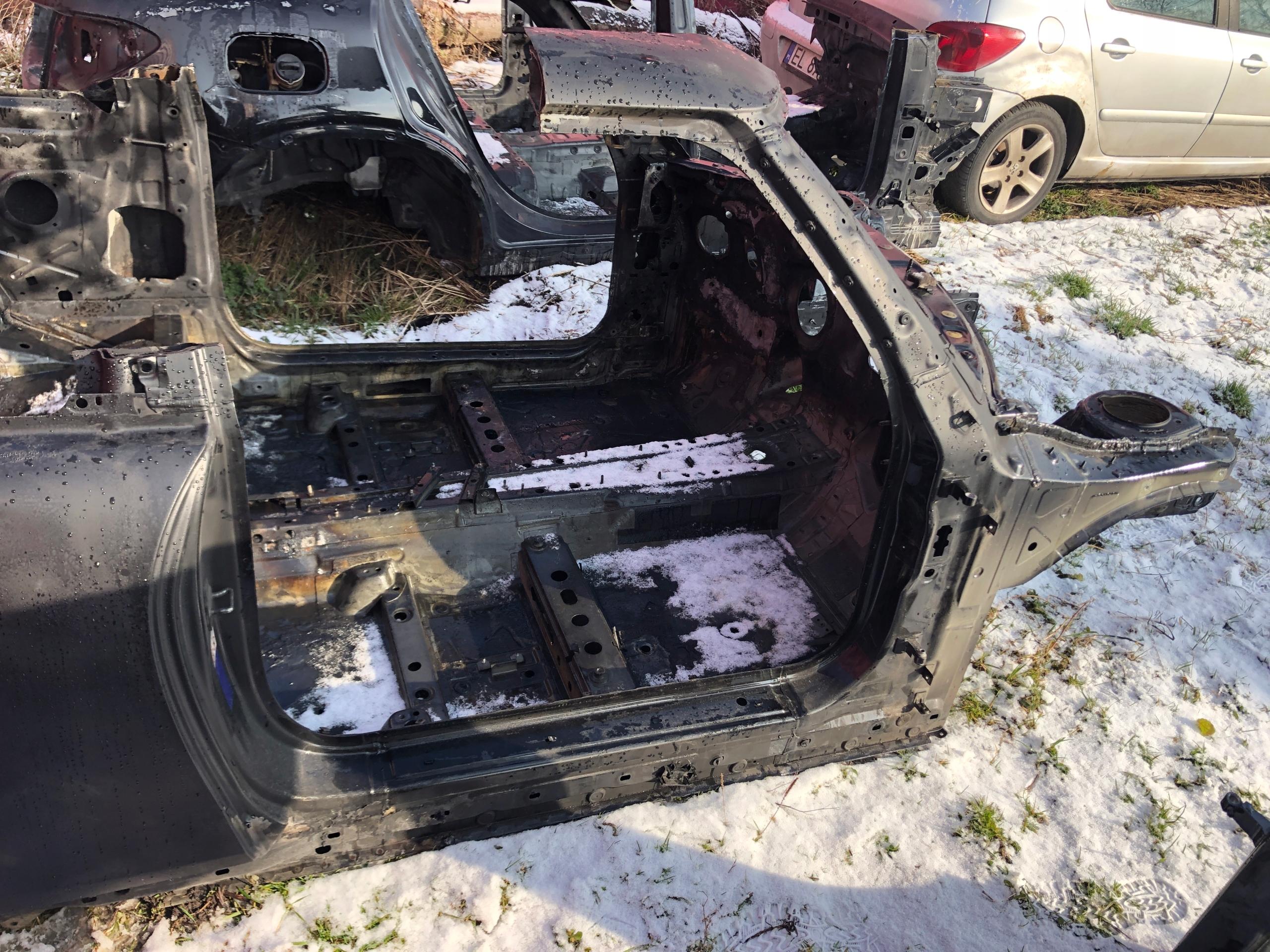 Чверть правий лівий поріг лонжерон MINI F56