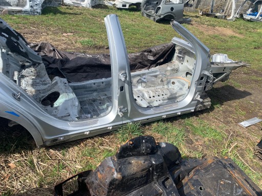 Чверть права сторона порога з B-стійкою MERCEDES E-Class W213 S213 775