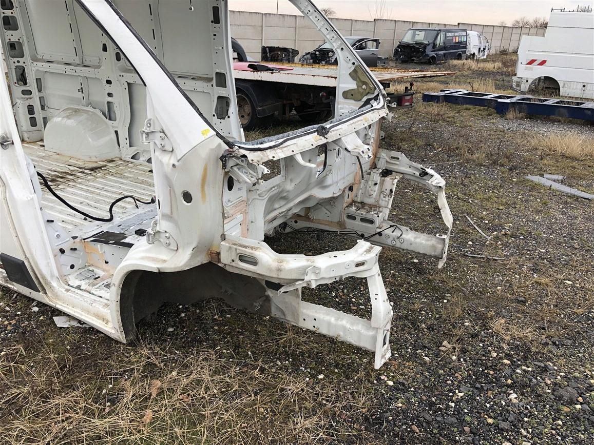 2014-2023 249 - ЧЕТВЕРТЬ ПРАВАЯ + ЛЕВАЯ ПЕРЕДНЯЯ PEUGEOT BOXER LIFT 14-