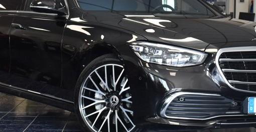 ЧЕТВЕРТЬ ПЕРЕДНЯ ПРАВА MERCEDES S W223 КОР