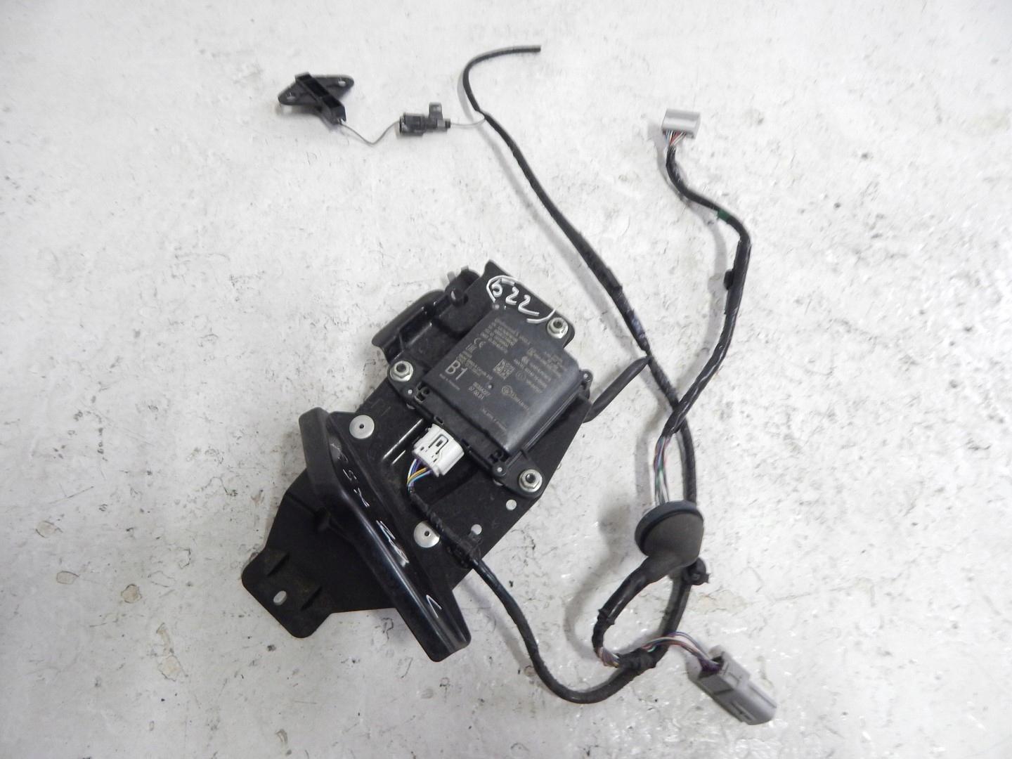 ДАТЧИК СЛЕПЫХ ЗОН ЛЕВЫЙ MITSUBISHI ASX