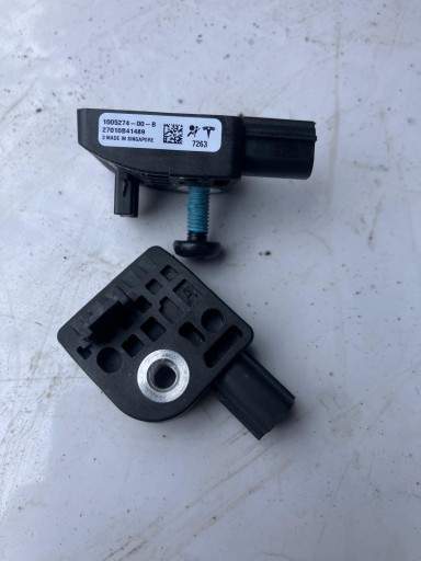 ДАТЧИК УДАРУ TESLA MODEL S 1005274-00