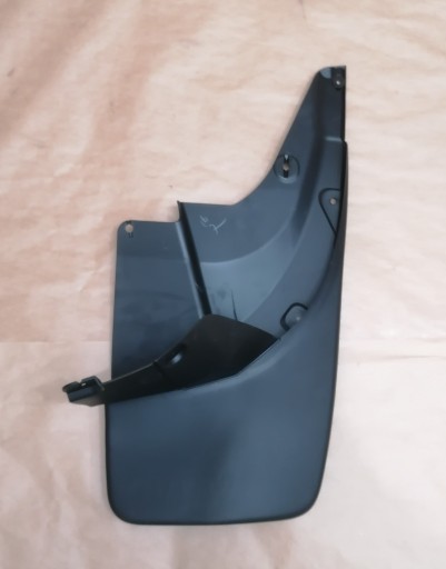 Задній правий бризковик Toyota Land Cruiser J150