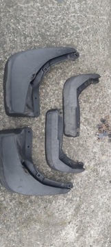 Ауді А4 Б8 бризговики