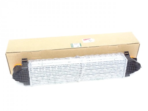 LR031467 - RANGE ROVER EVOQUE 2.0 ТУРБО интеркулер