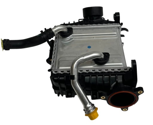 Радіатор інтеркулера A6540904101 Mercedes-Benz