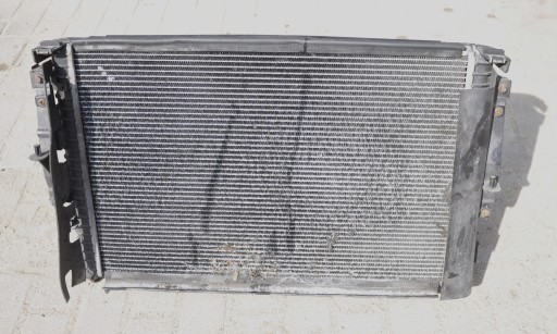 PCC000650G - Радіатор водяний Land Rover Discovery 4.0 4.6 V8 99-04р