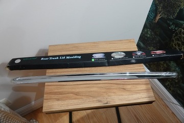 Хромированная накладка на багажник Mercedes C class W202