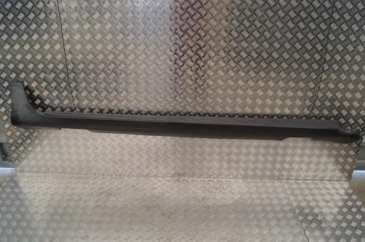 Chrysler Pacifica II 2017-педаль порога справа